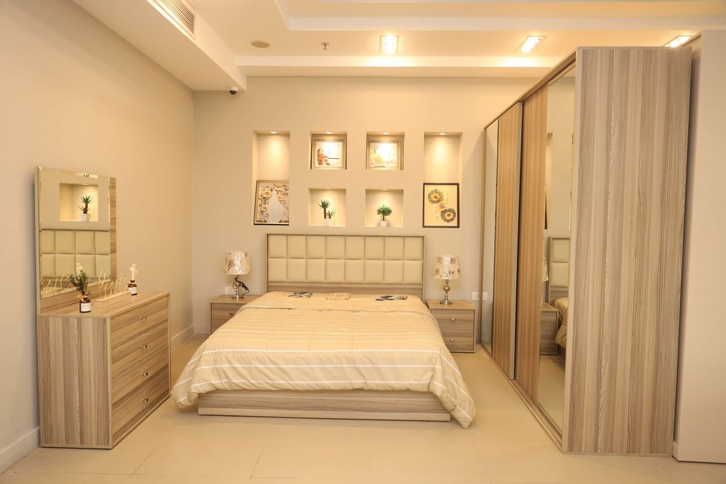 Bedroom flamngo master