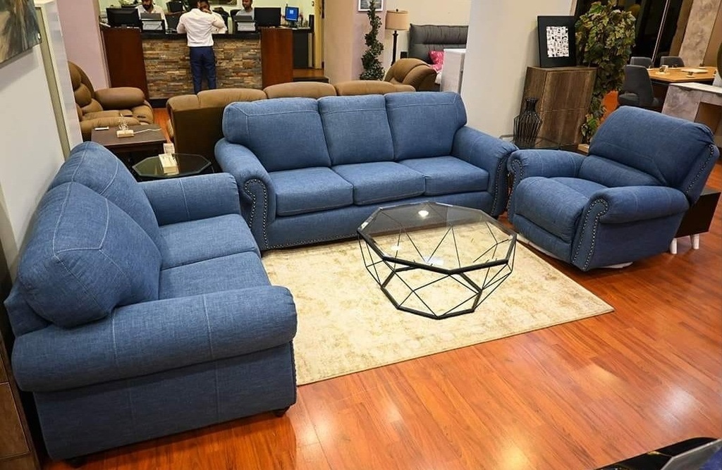 Living Room 319 (2)