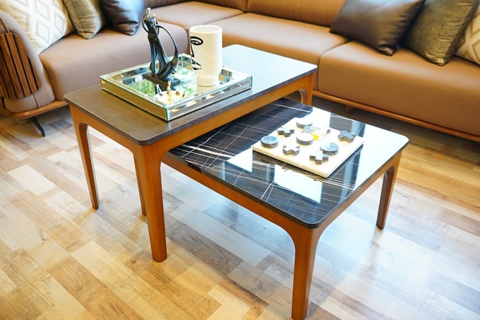 Crown coffee table set, two pieces, art-197
